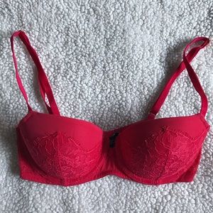 SOLD Victoria’s Secret Bra